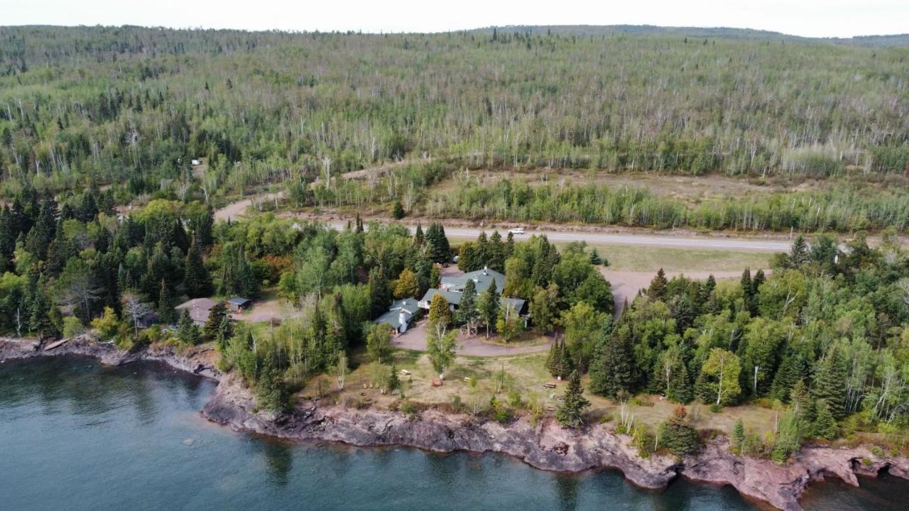 Thomsonite Inn On Lake Superior แกรนด์มาเรส์ ภายนอก รูปภาพ