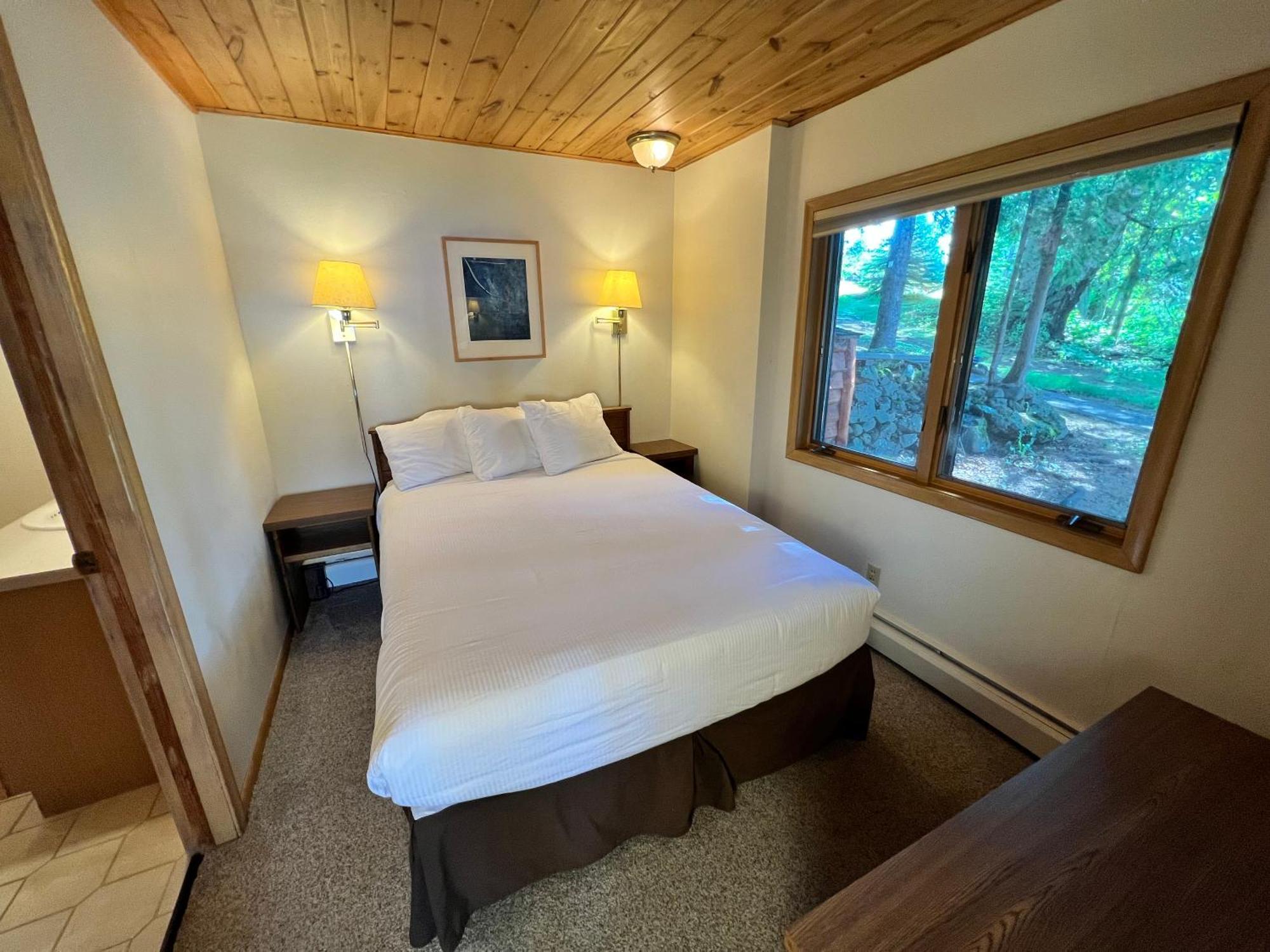 Thomsonite Inn On Lake Superior แกรนด์มาเรส์ ภายนอก รูปภาพ