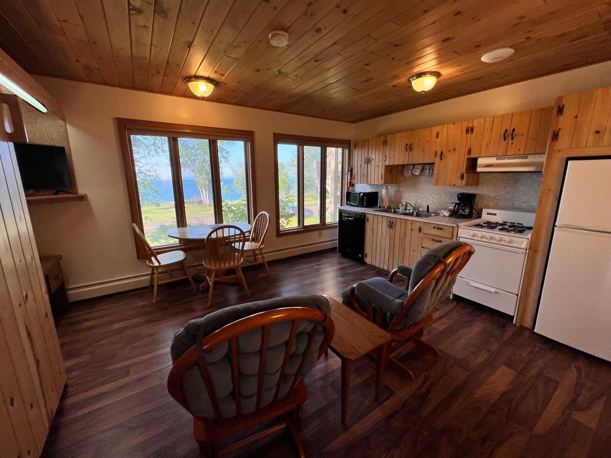 Thomsonite Inn On Lake Superior แกรนด์มาเรส์ ภายนอก รูปภาพ