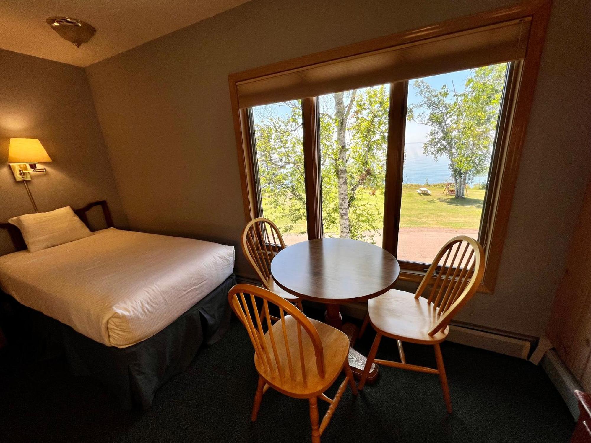 Thomsonite Inn On Lake Superior แกรนด์มาเรส์ ภายนอก รูปภาพ