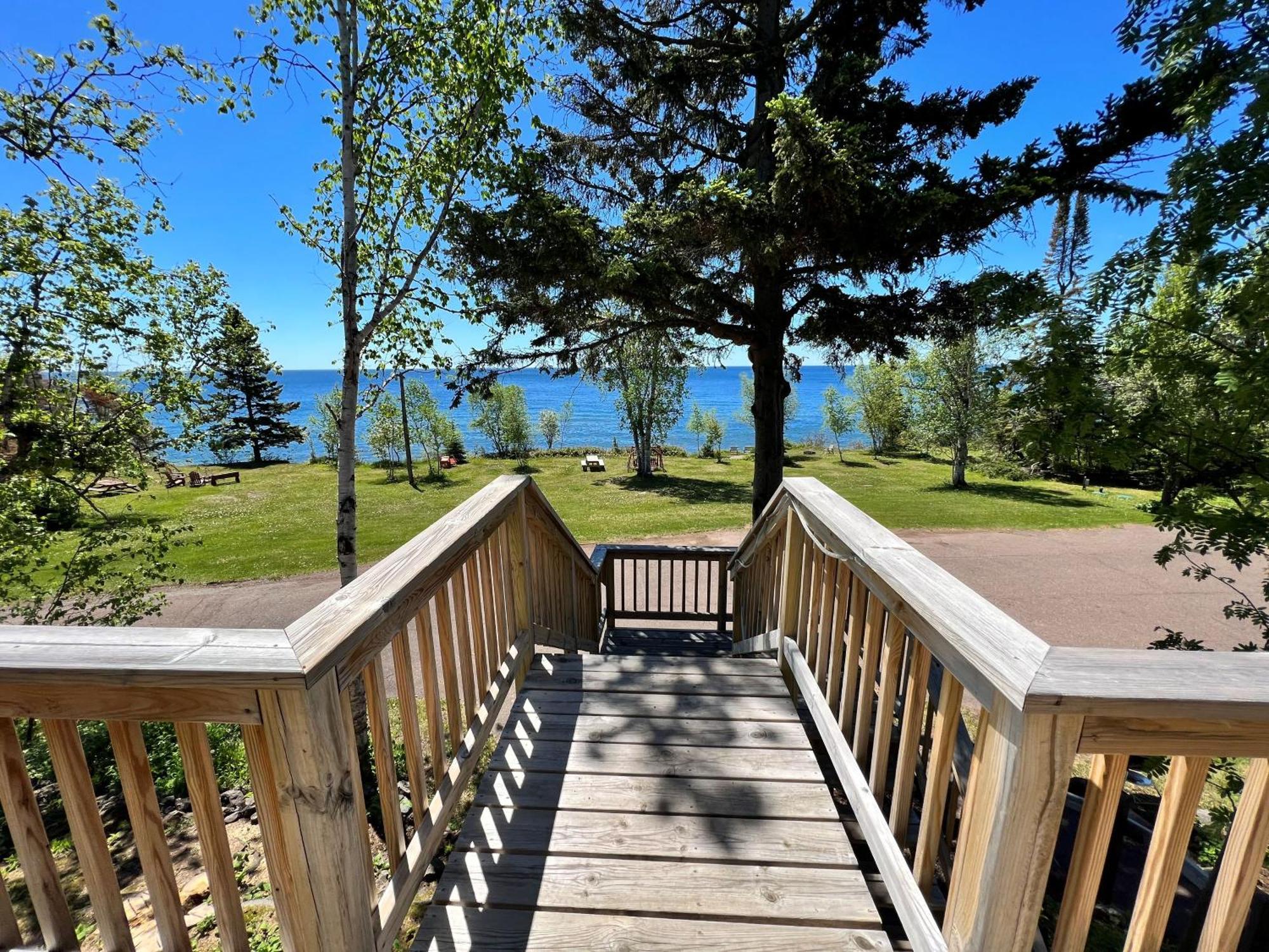 Thomsonite Inn On Lake Superior แกรนด์มาเรส์ ภายนอก รูปภาพ